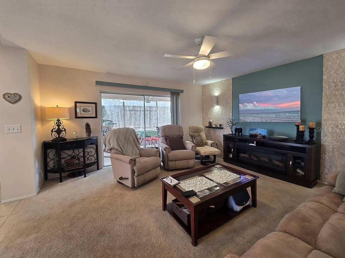 4535 Great Lakes Dr S photo 3