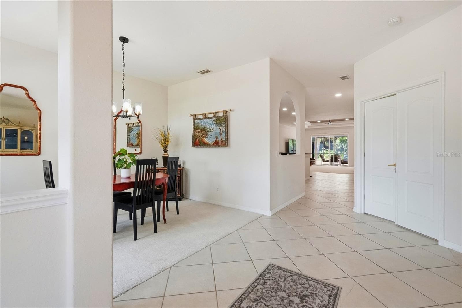 412 Golden Harbour Trl photo 5