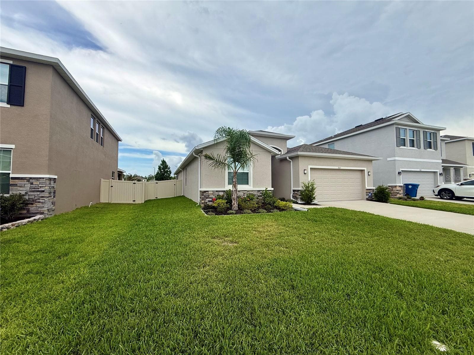 7611 Odessa CT photo 4