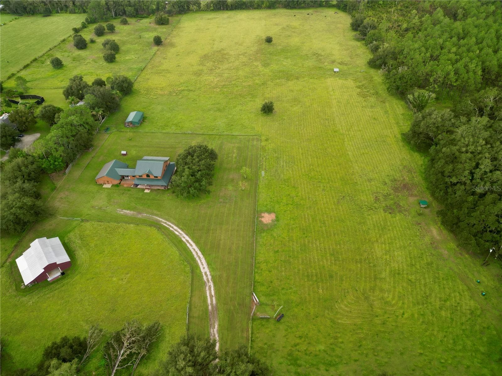 28046 Bayhead Rd photo 3