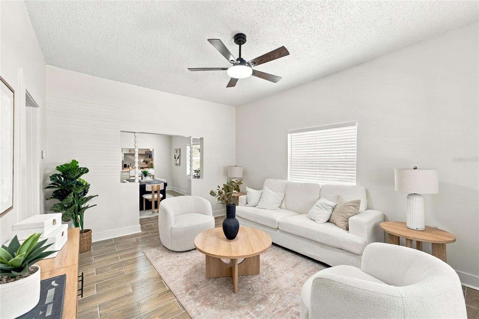 2217 Corrine St photo 4