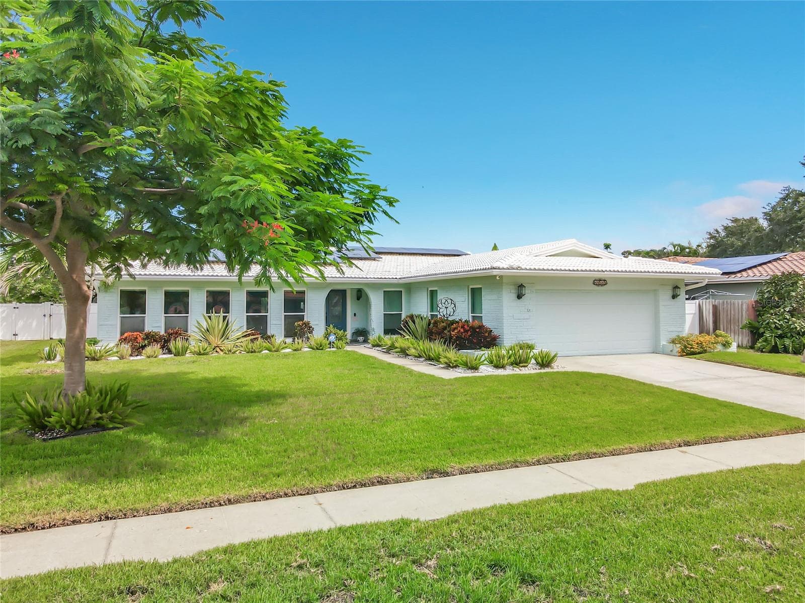 14515 Anchorage Cir photo 3