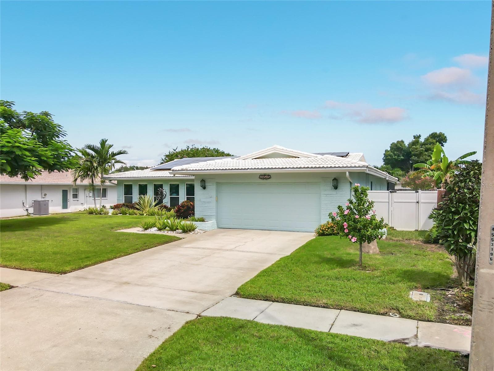 14515 Anchorage Cir photo 4