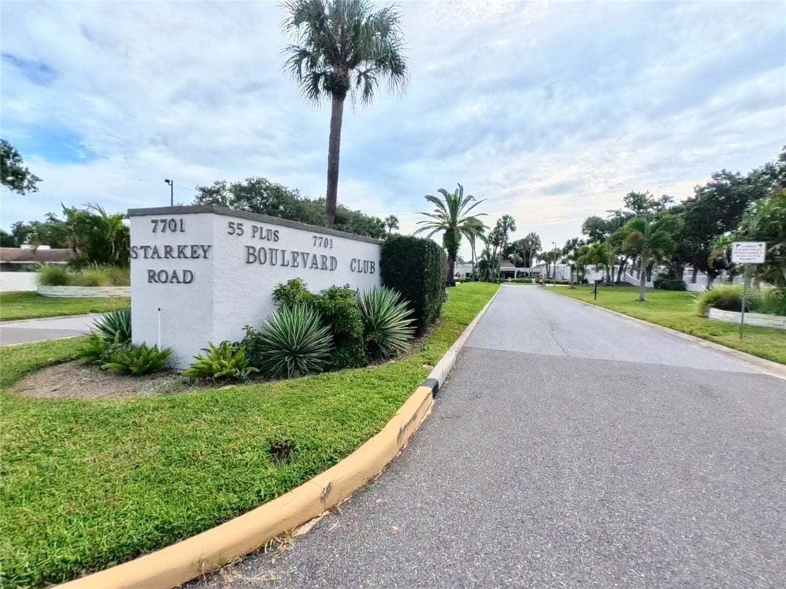 7701 Starkey Rd #436 photo 5