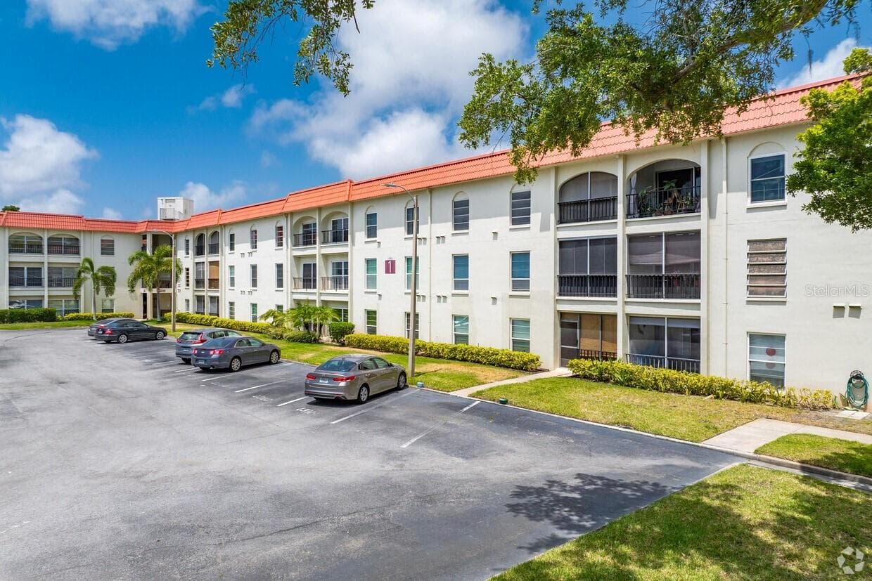 2700 Bayshore Blvd #2308 photo 4