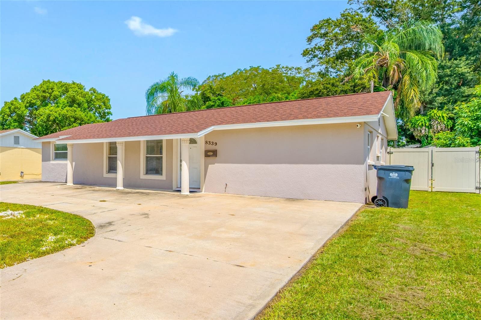 8339 Drycreek Dr photo 3