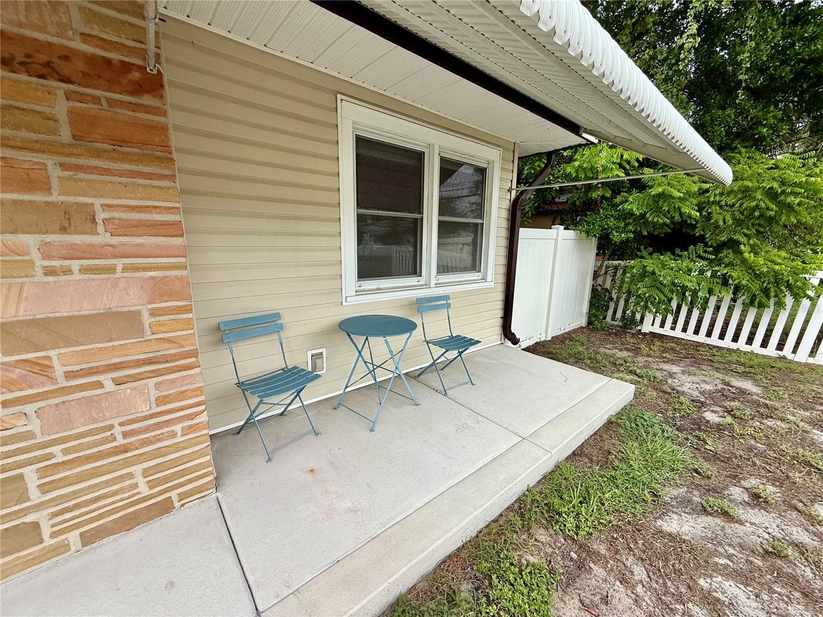 408 Princess St photo 5
