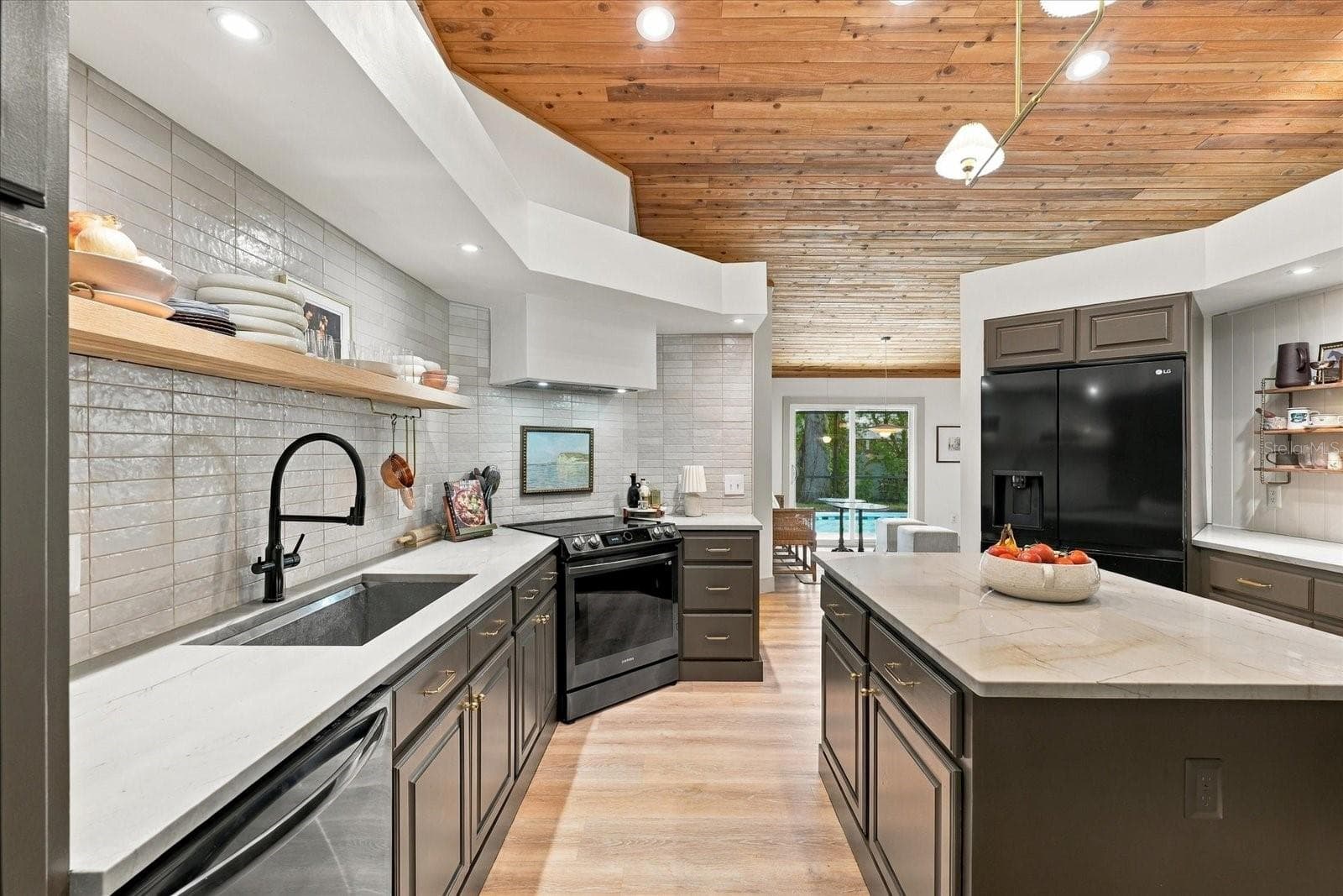 1515 Midnight Pass Way photo 3
