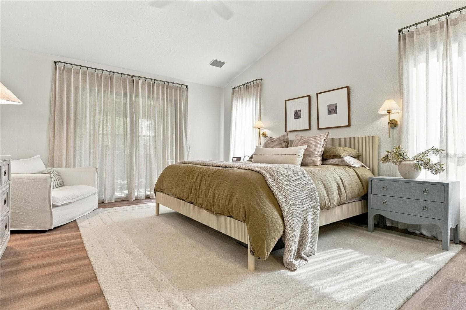 1515 Midnight Pass Way photo 4