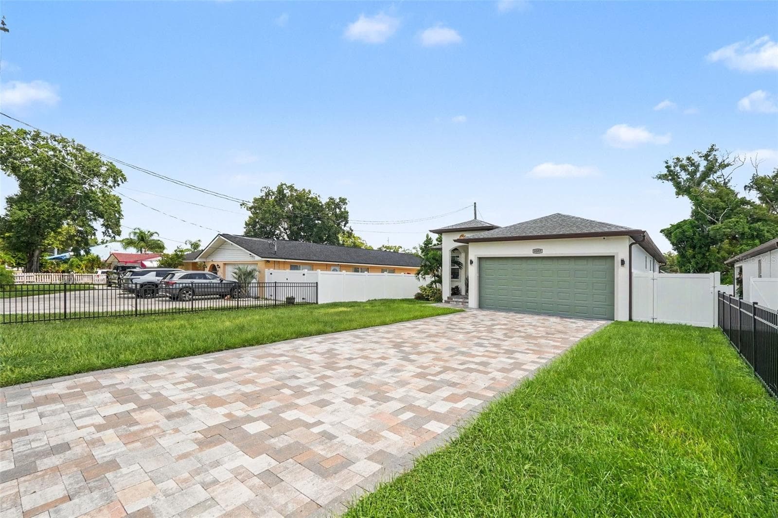 8307 N Gomez Ave photo 5