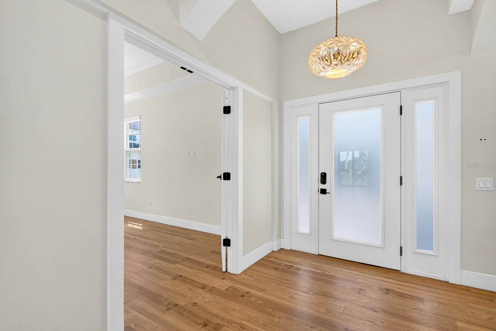 6900 Bochi Cir photo 5