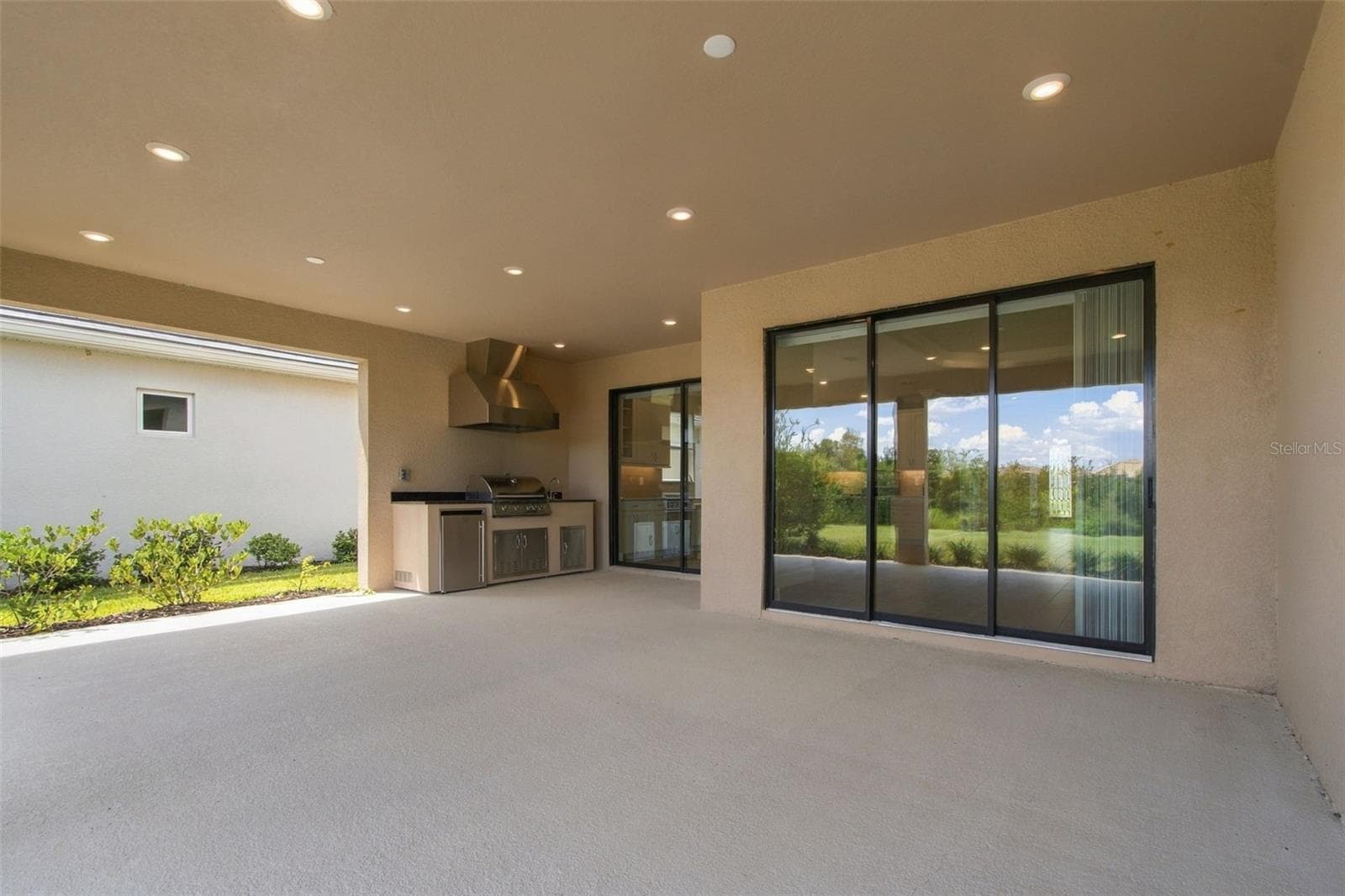 4798 Rosatti Rd photo 4