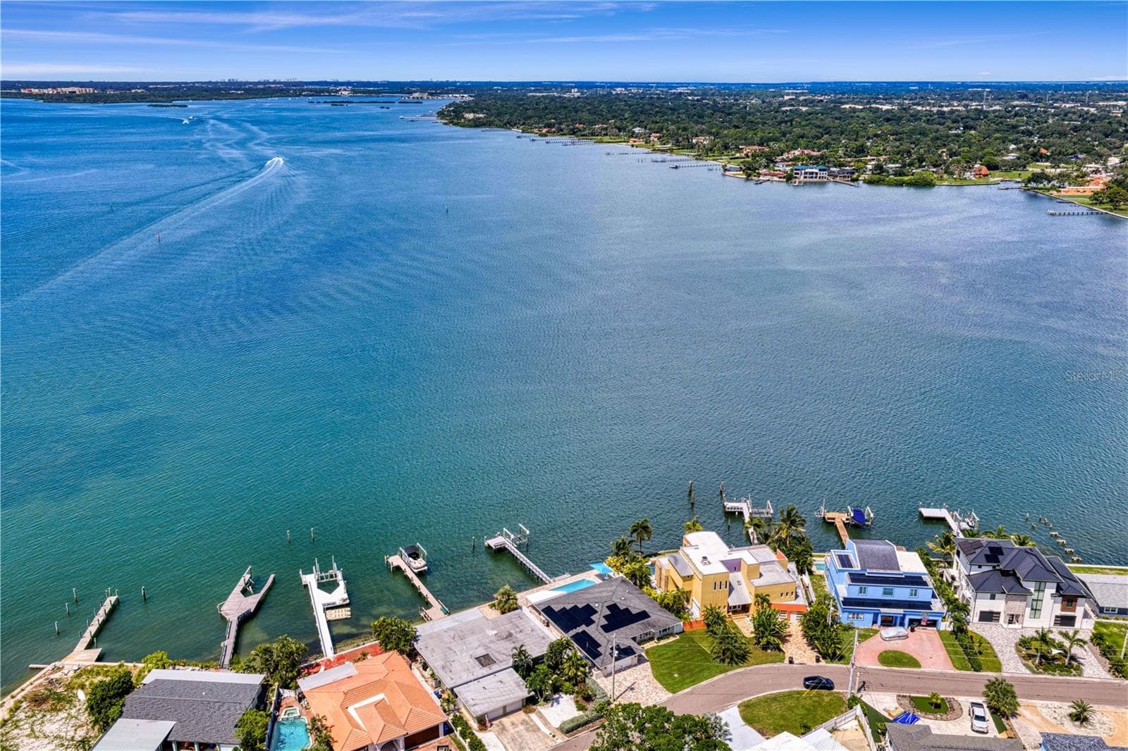 7989 Causeway Blvd N photo 3