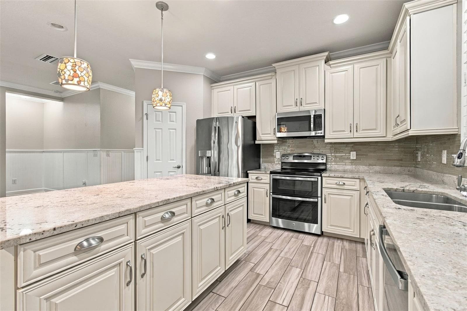 8021 Whitetail Deer Way photo 4