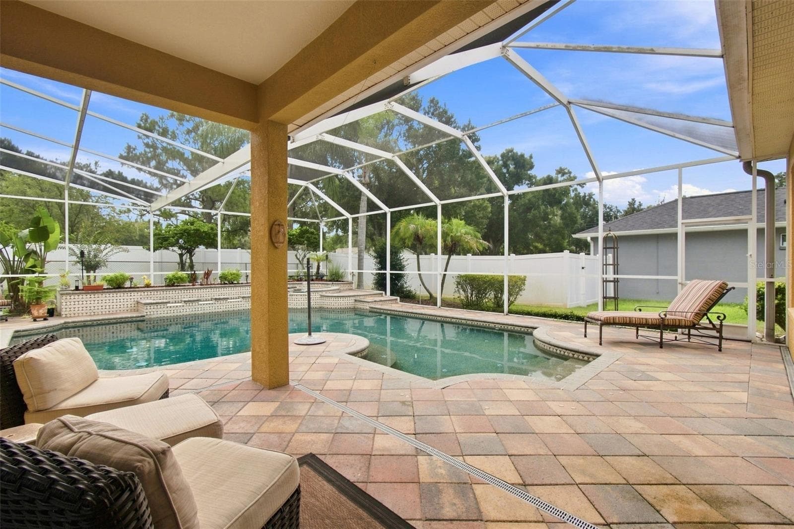 2931 Hillside Ramble Dr photo 4