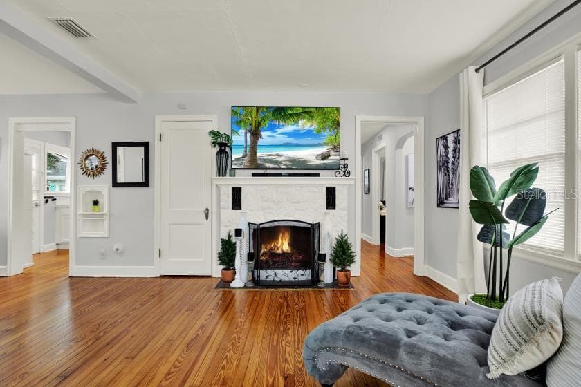 306 N Highland Ave photo 3