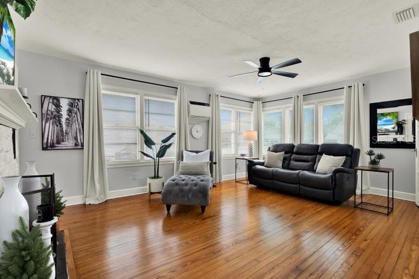 306 N Highland Ave photo 4