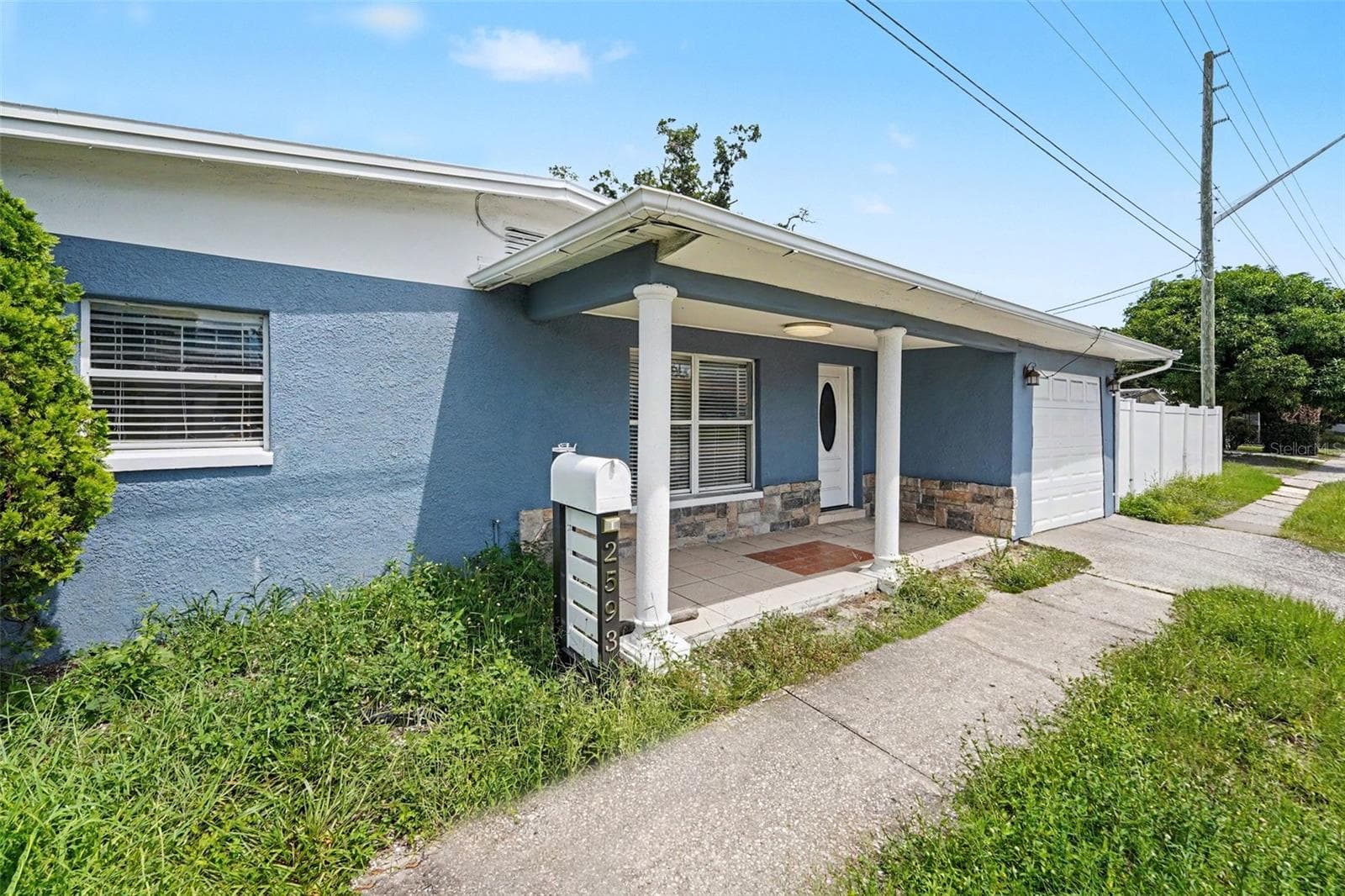 2593 38th Ave N #B photo 2