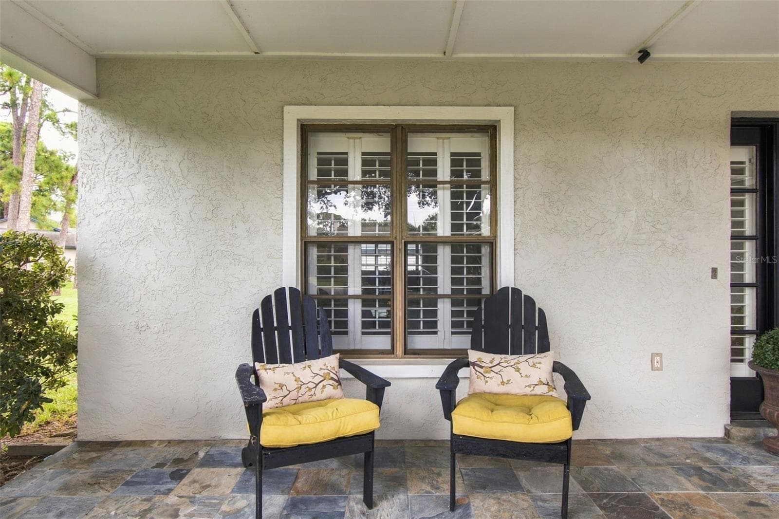 3063 Mockingbird CT photo 3