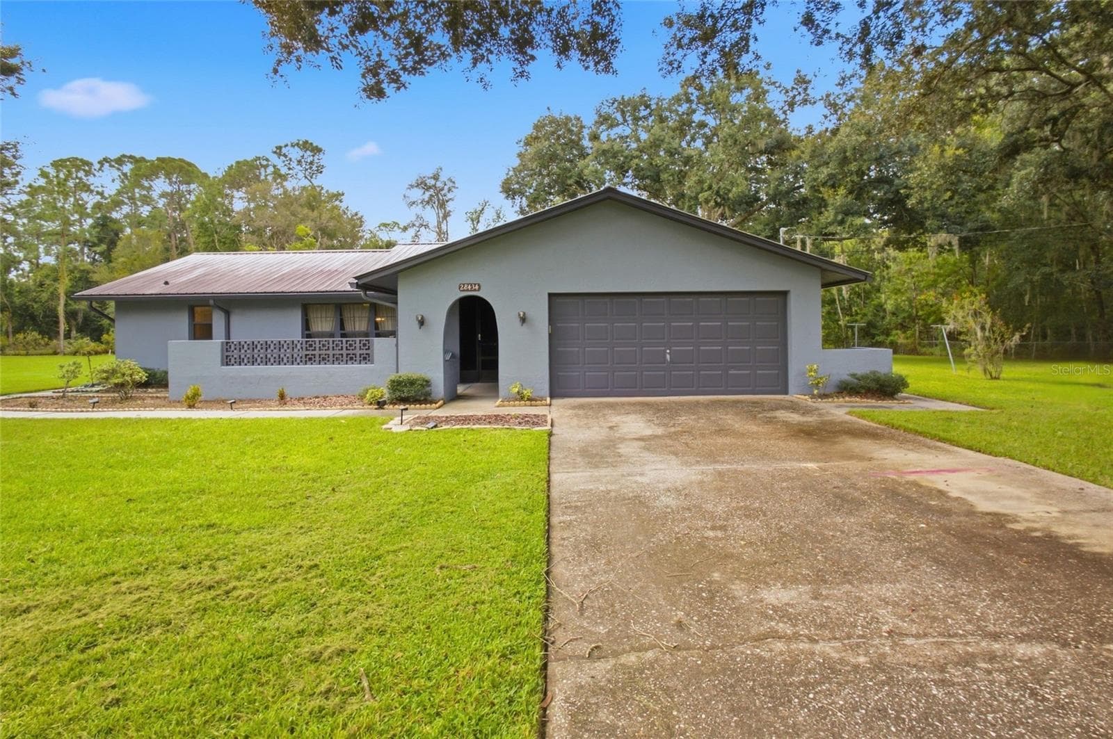 28434 Sonny Dr photo 2