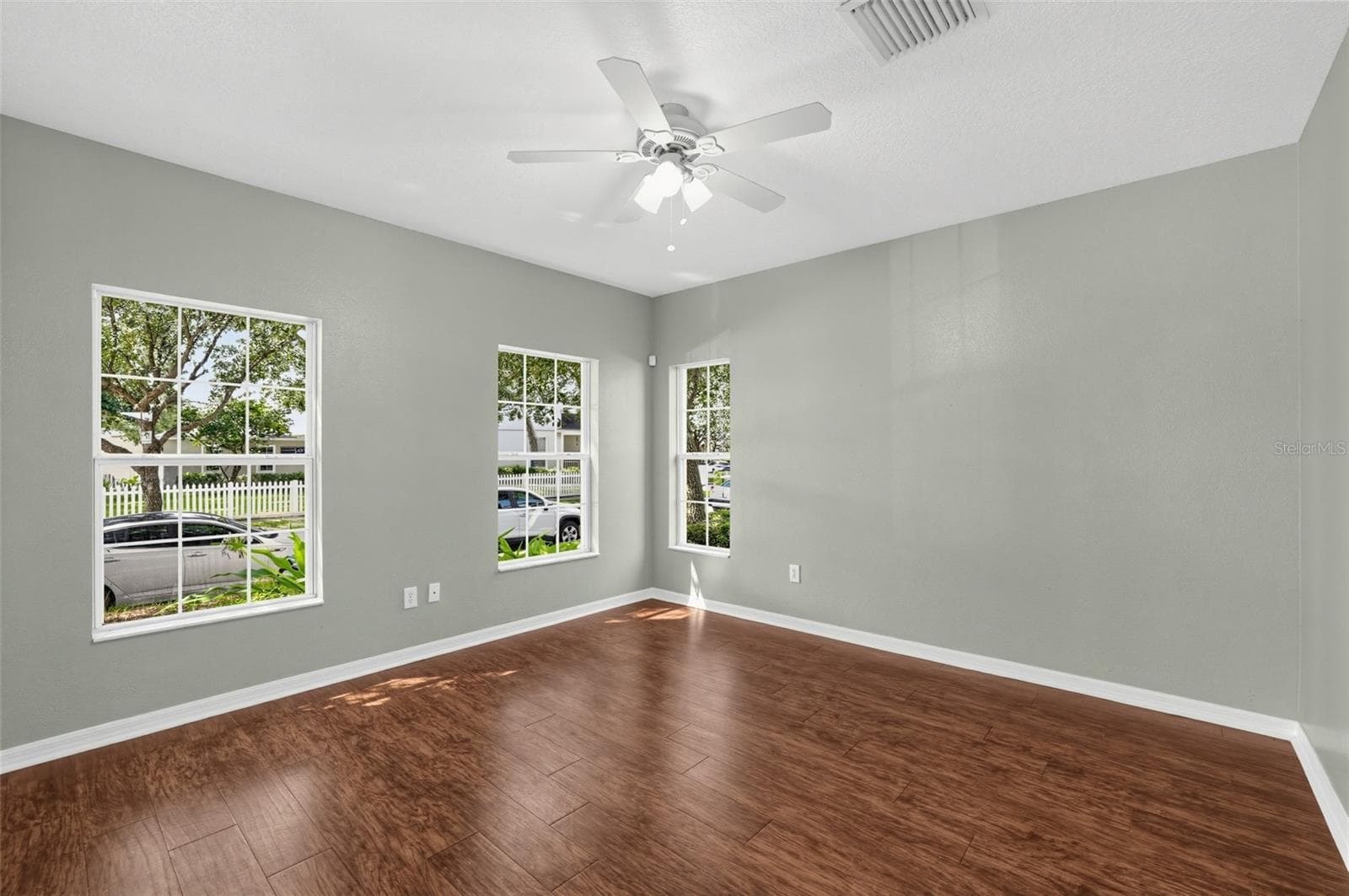 16234 Bridgewalk Dr photo 4