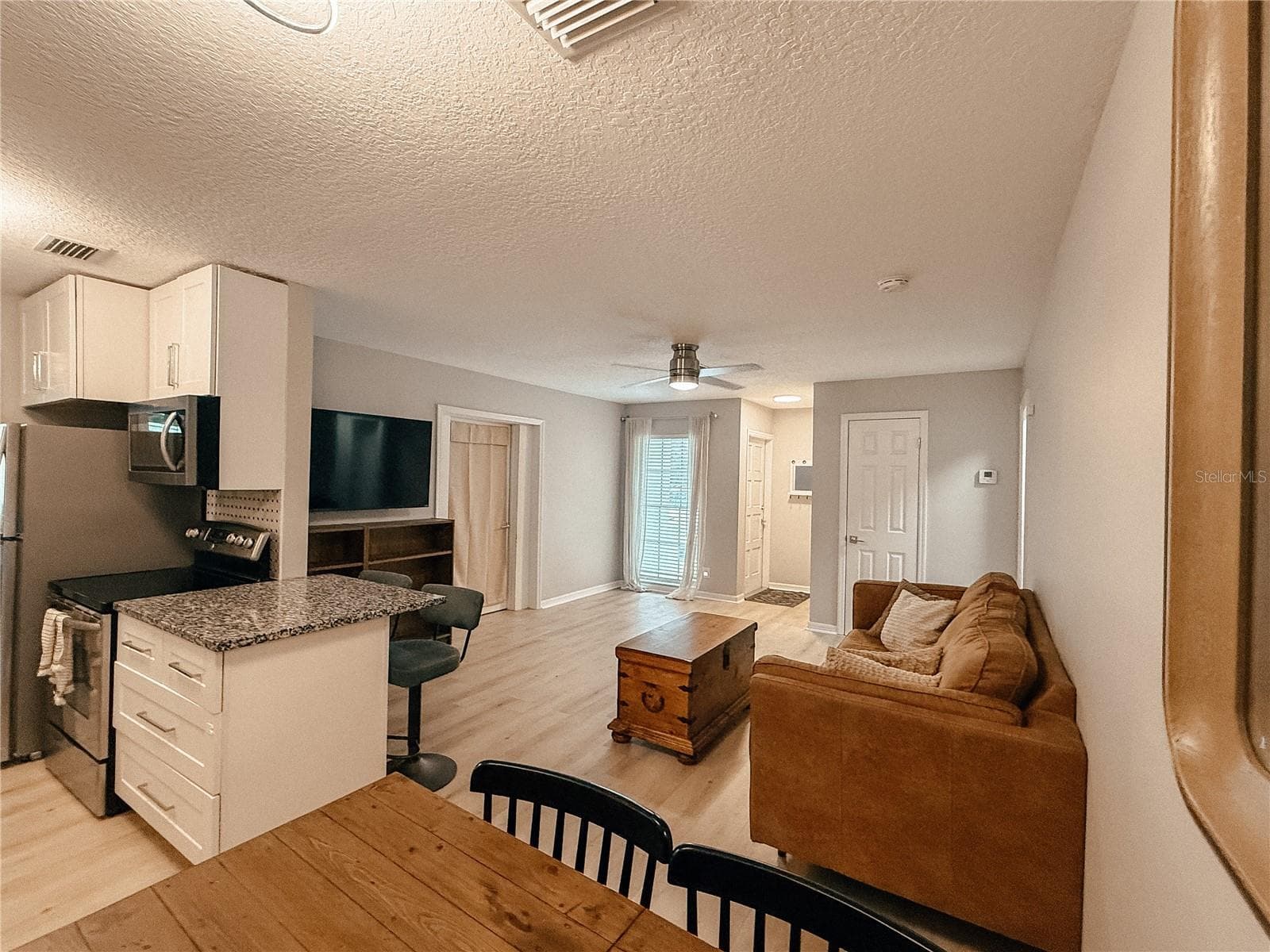 7413 Lakeshore Dr photo 3