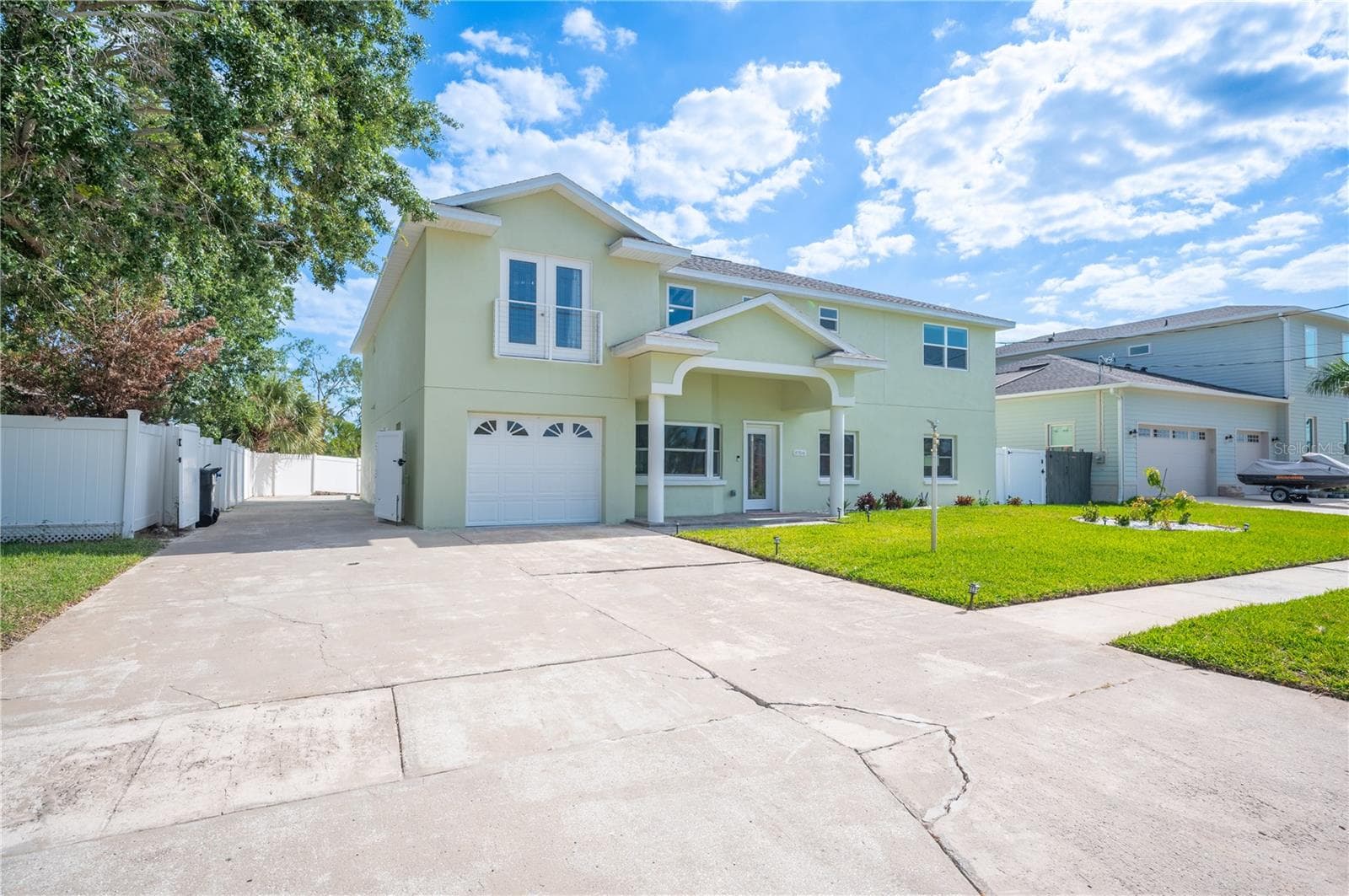 8704 Bay Crest Ln photo 3
