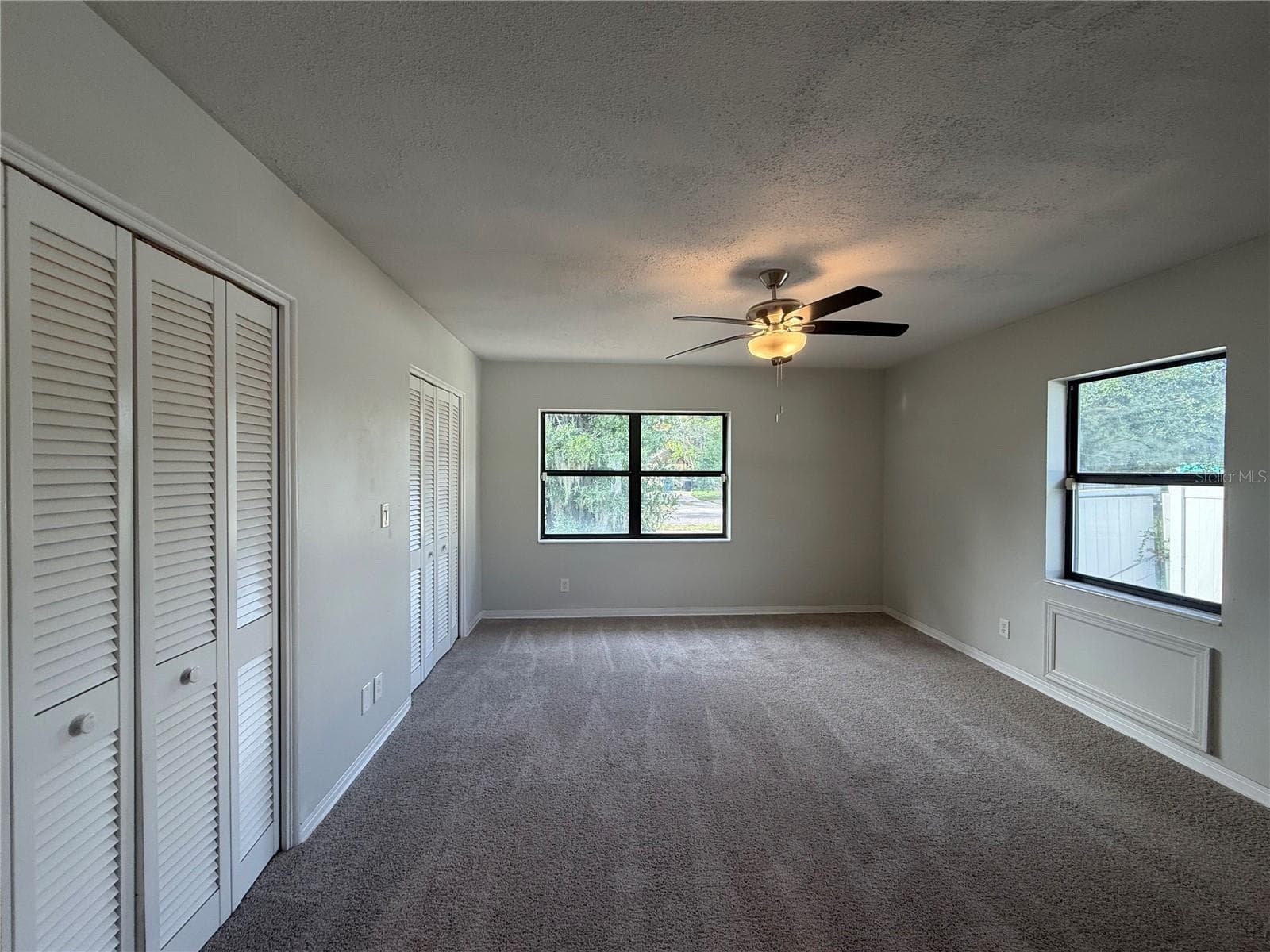 601 Myrtle Way S photo 4