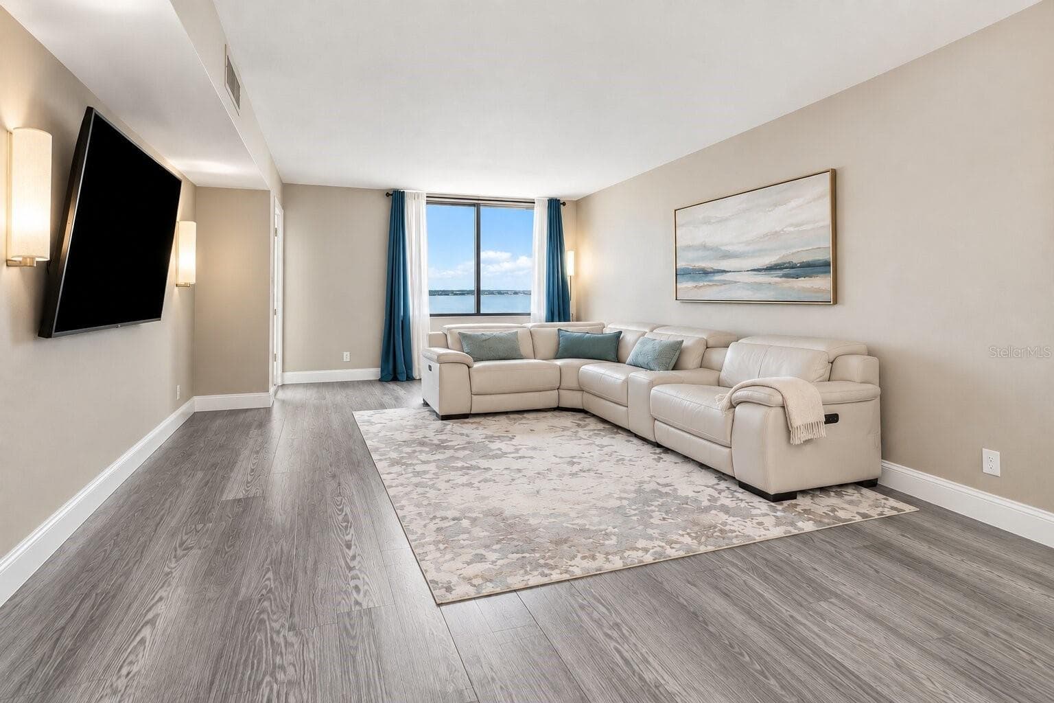 1460 Gulf Blvd #1106 photo 5