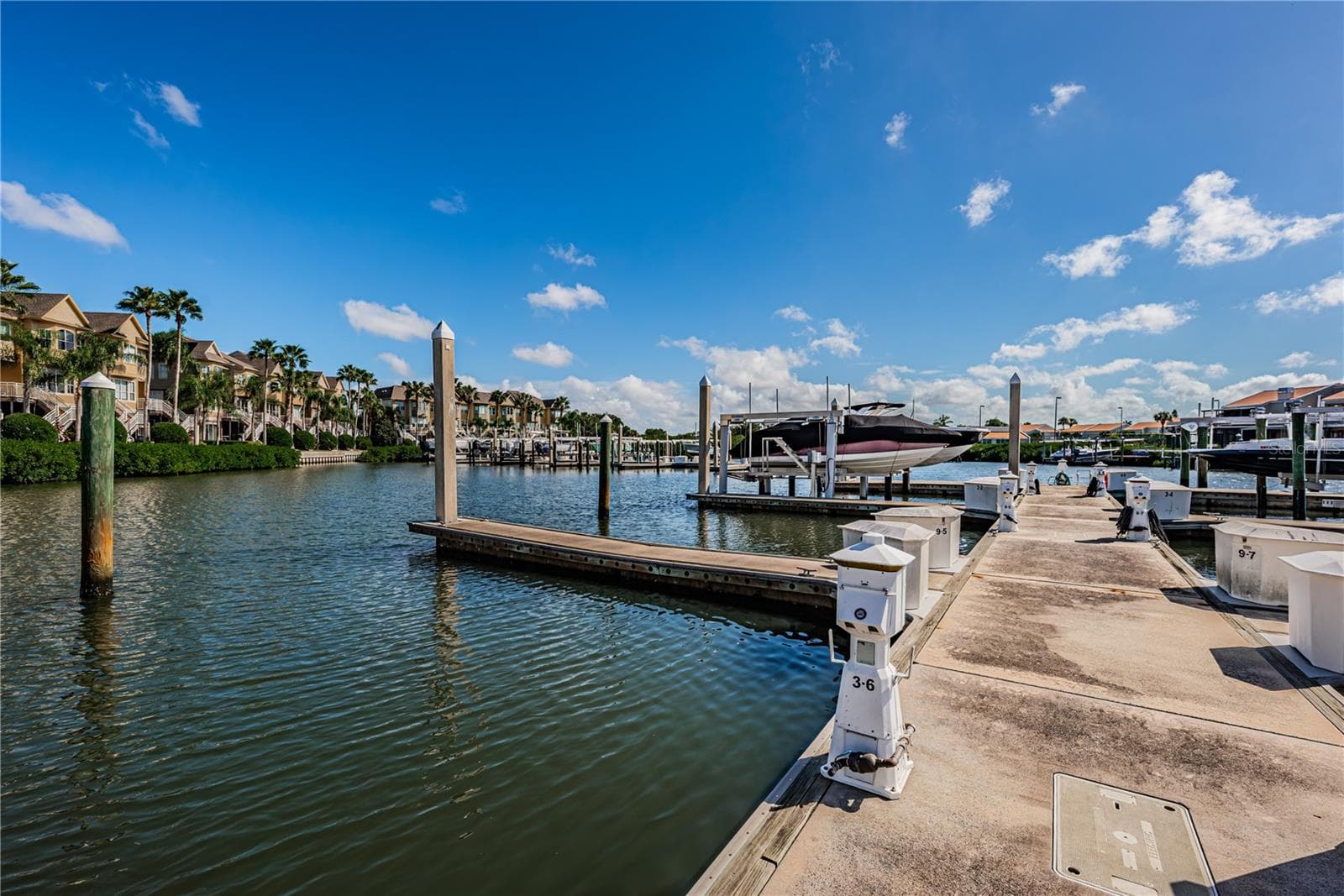 4324 Spinnaker Cove Ln photo 3