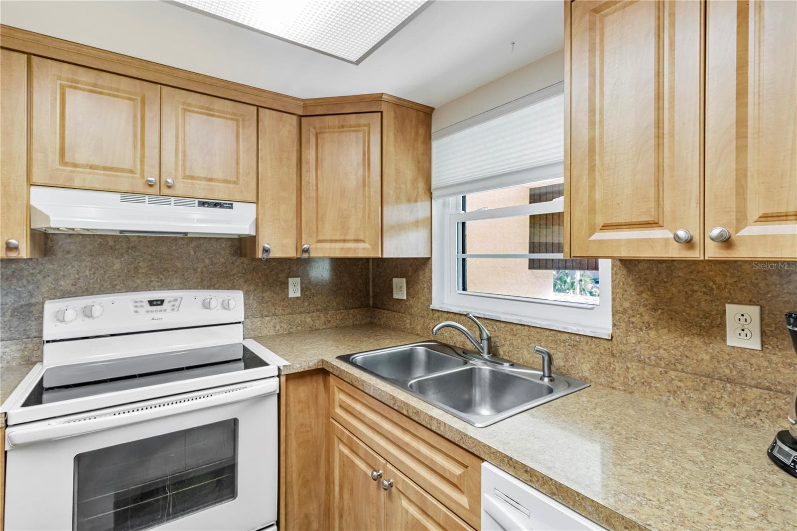 2400 Winding Creek Blvd #24-203 photo 4