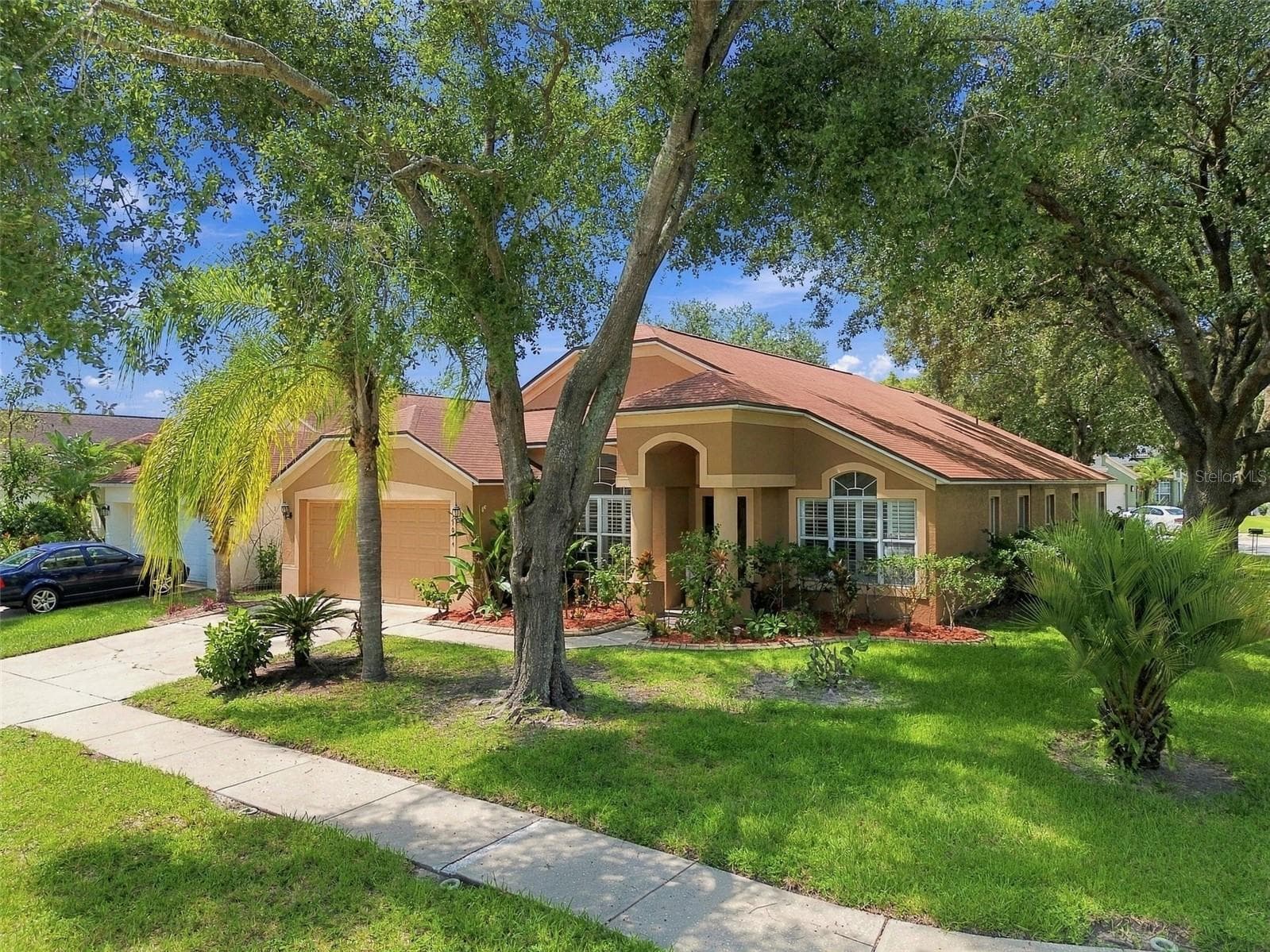 19014 Silverbrook Dr photo 5
