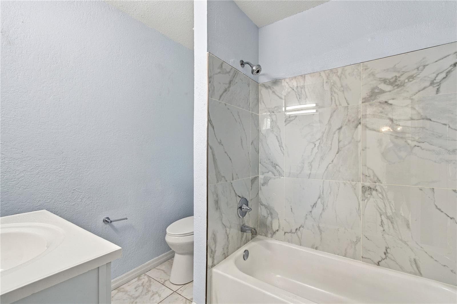 12291 Armenia Gables Cir photo 5