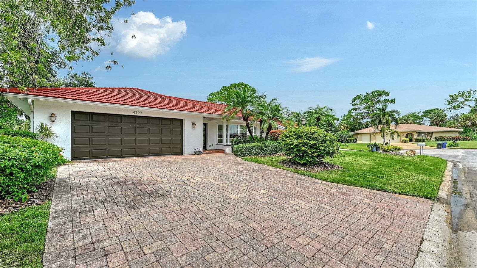 4777 Overbury Pl photo 3