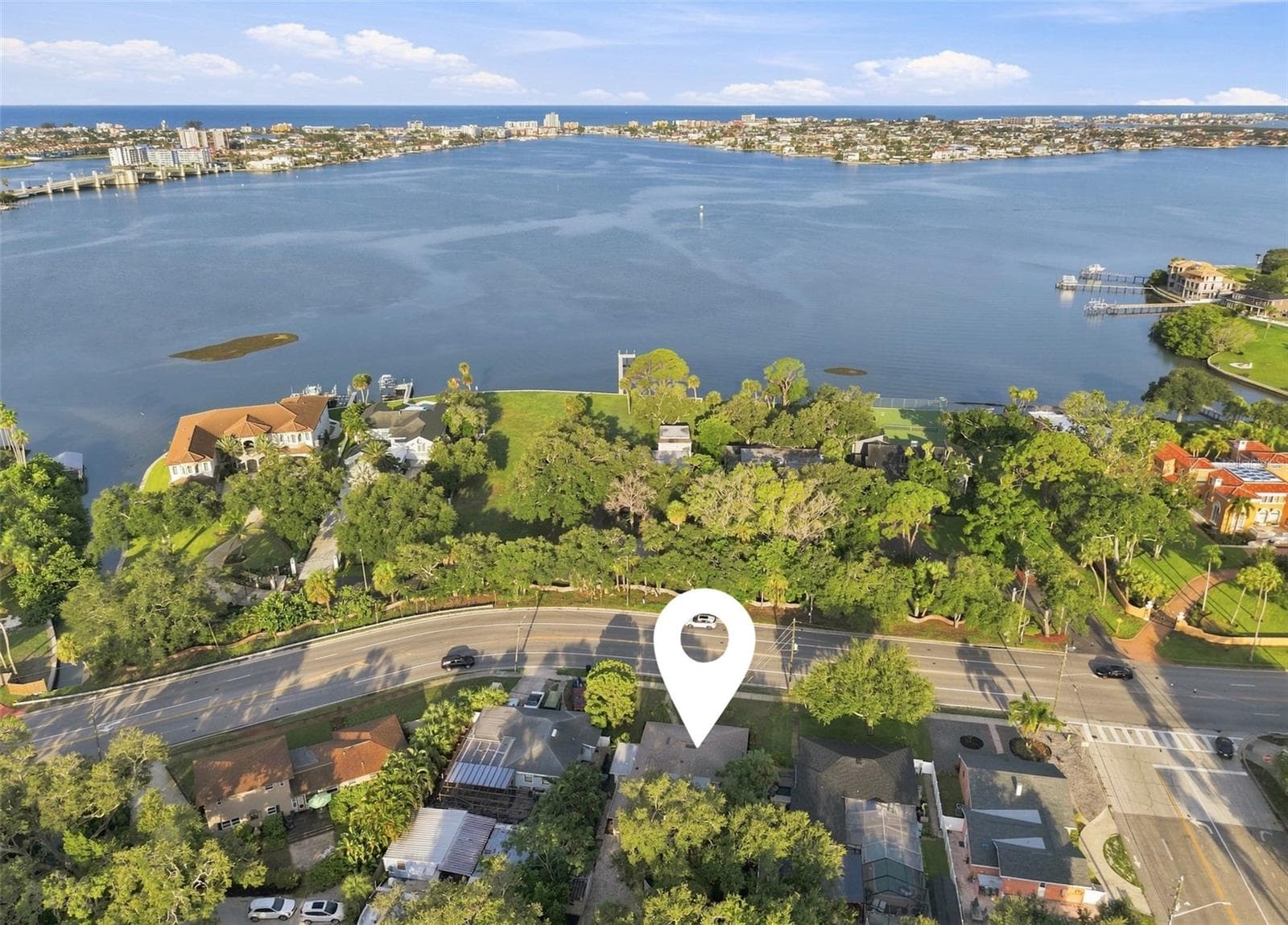 443 Park St N photo 3
