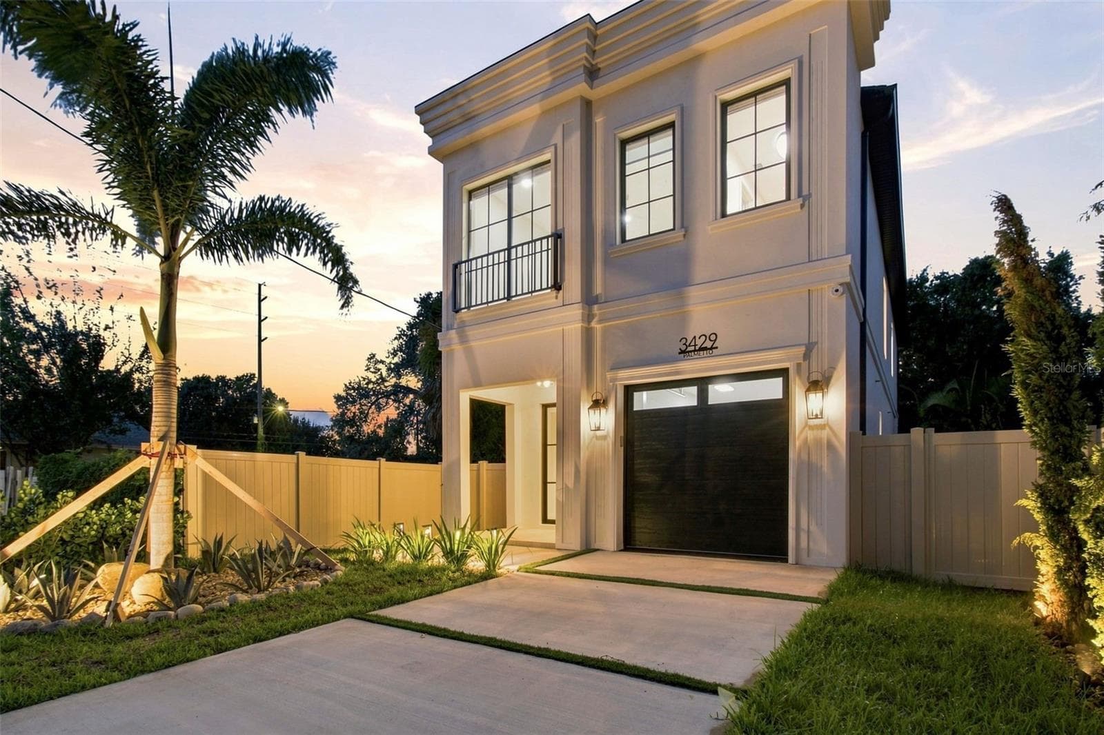 3429 W Palmetto St photo 3
