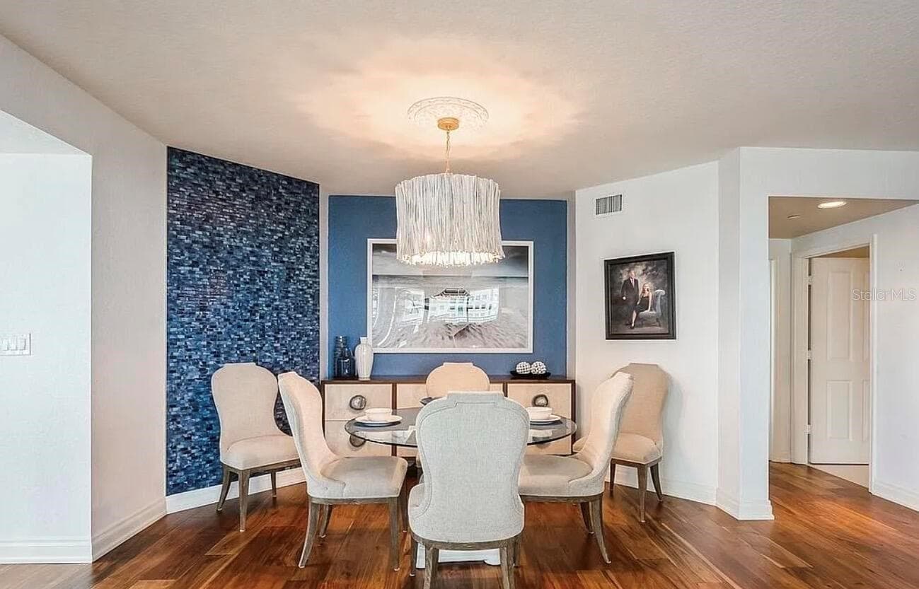 1180 Gulf Blvd #806 photo 4