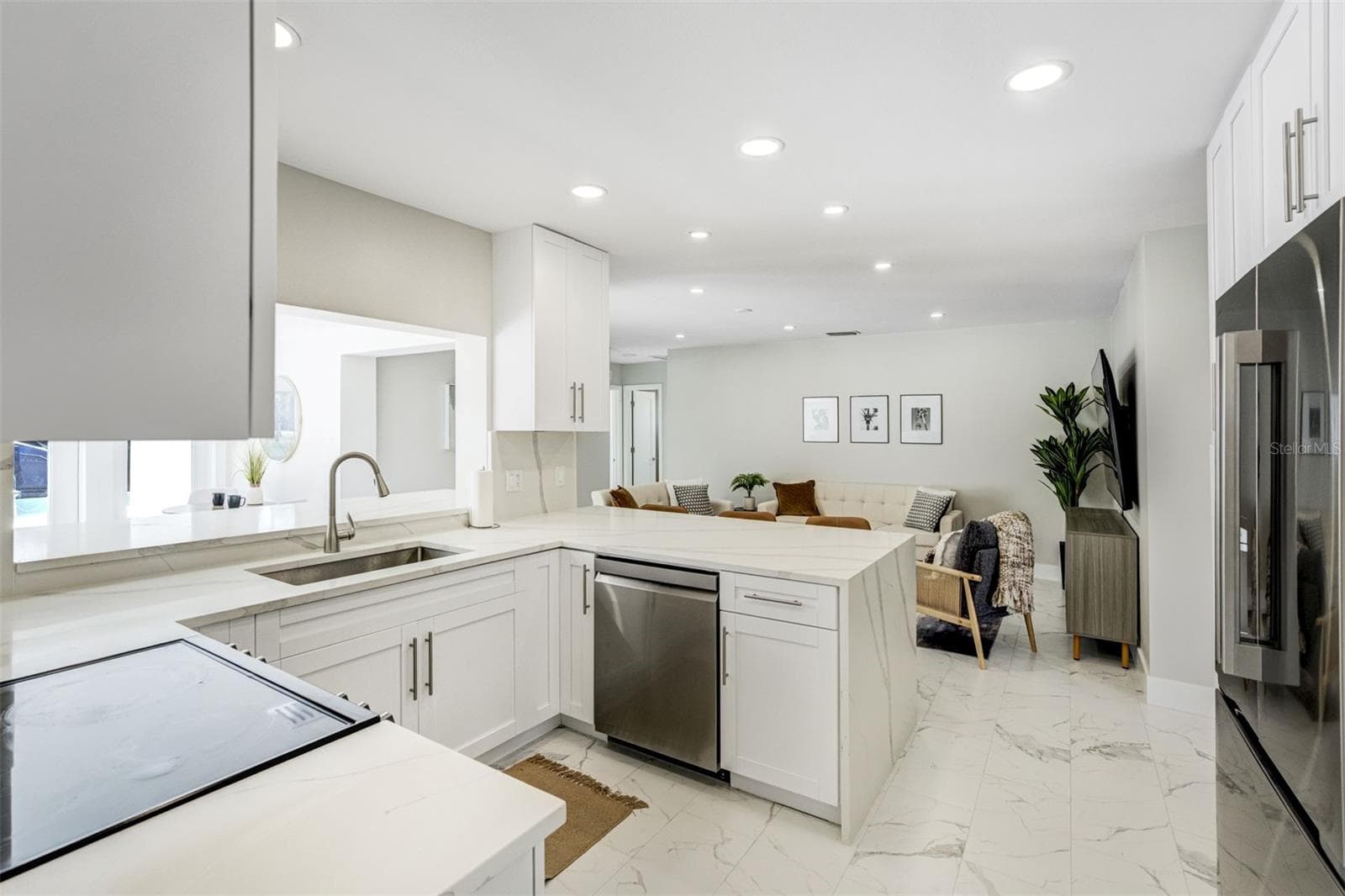 3923 Doral Dr photo 5