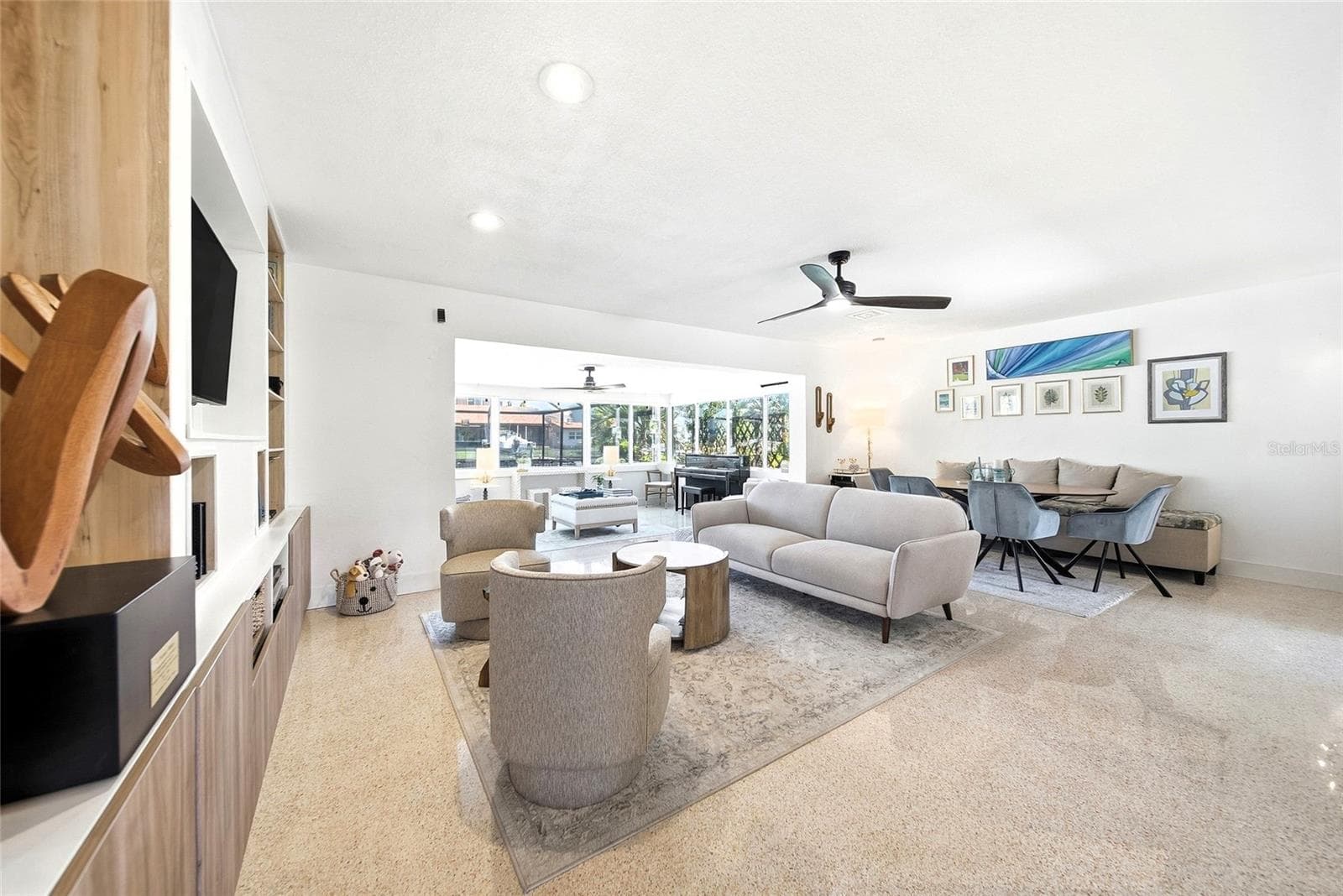 3800 Beach Dr SE photo 3