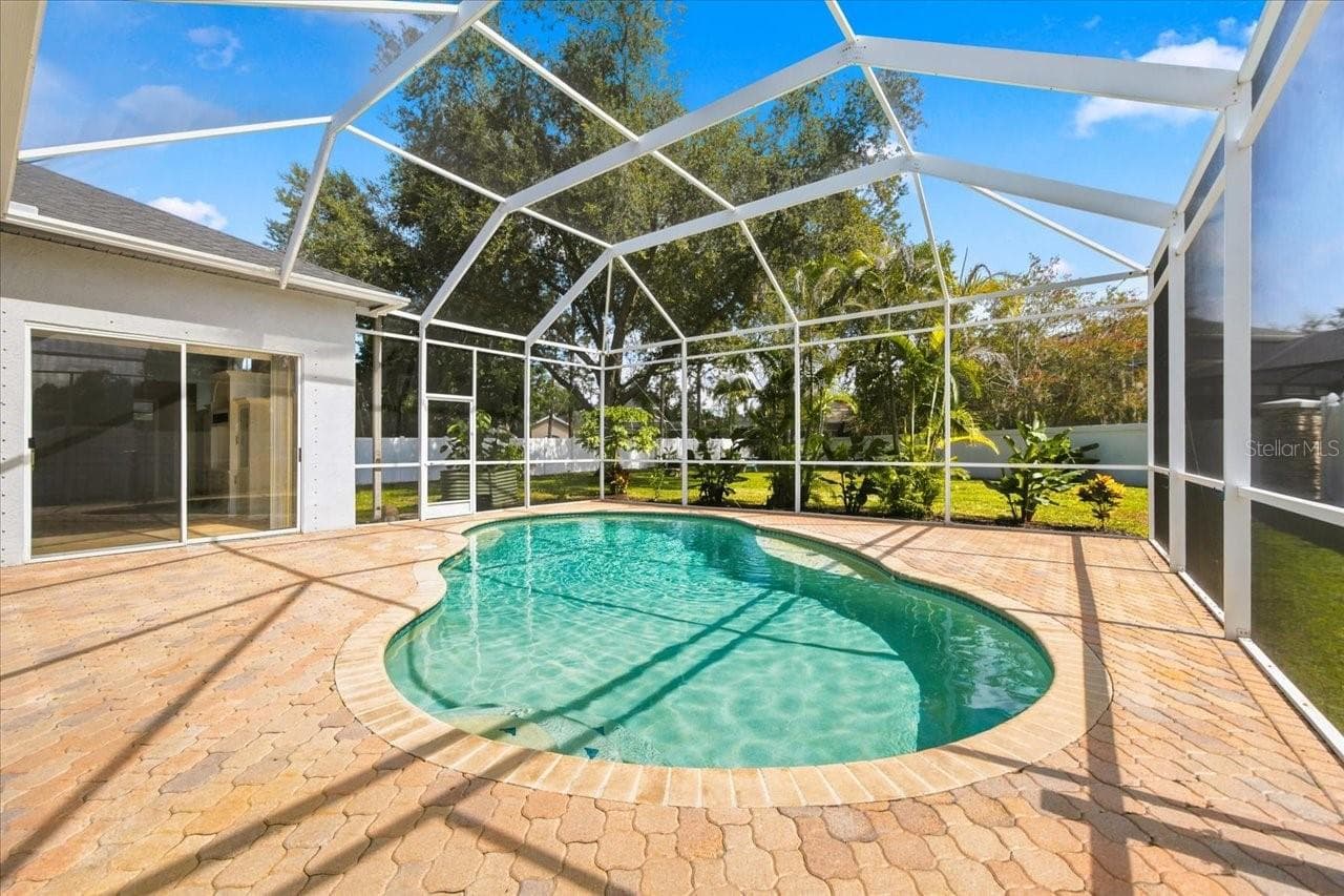 15019 Lake Emerald Blvd photo 3
