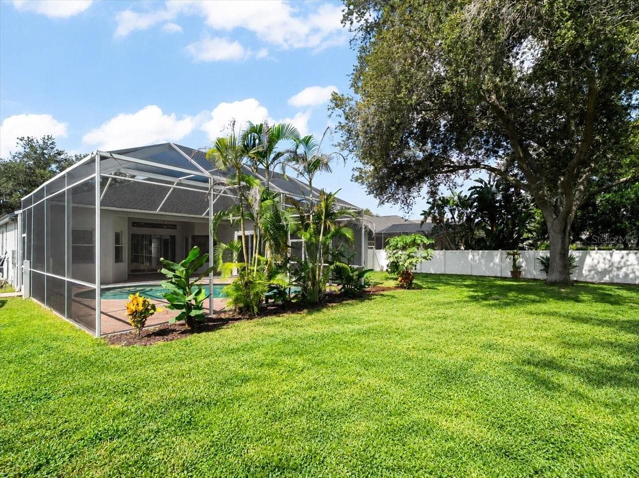 15019 Lake Emerald Blvd photo 5