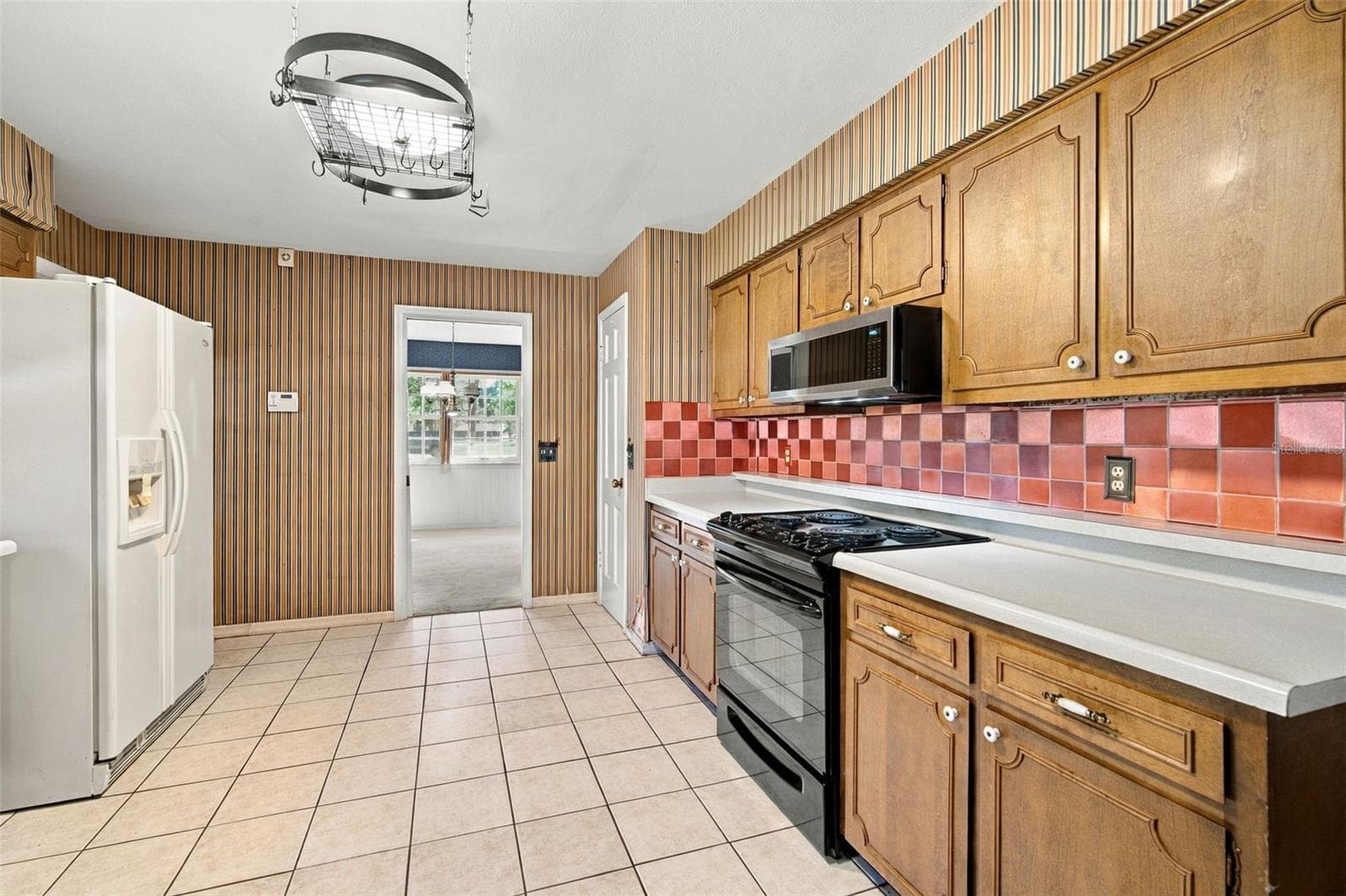 409 El Greco Dr photo 5