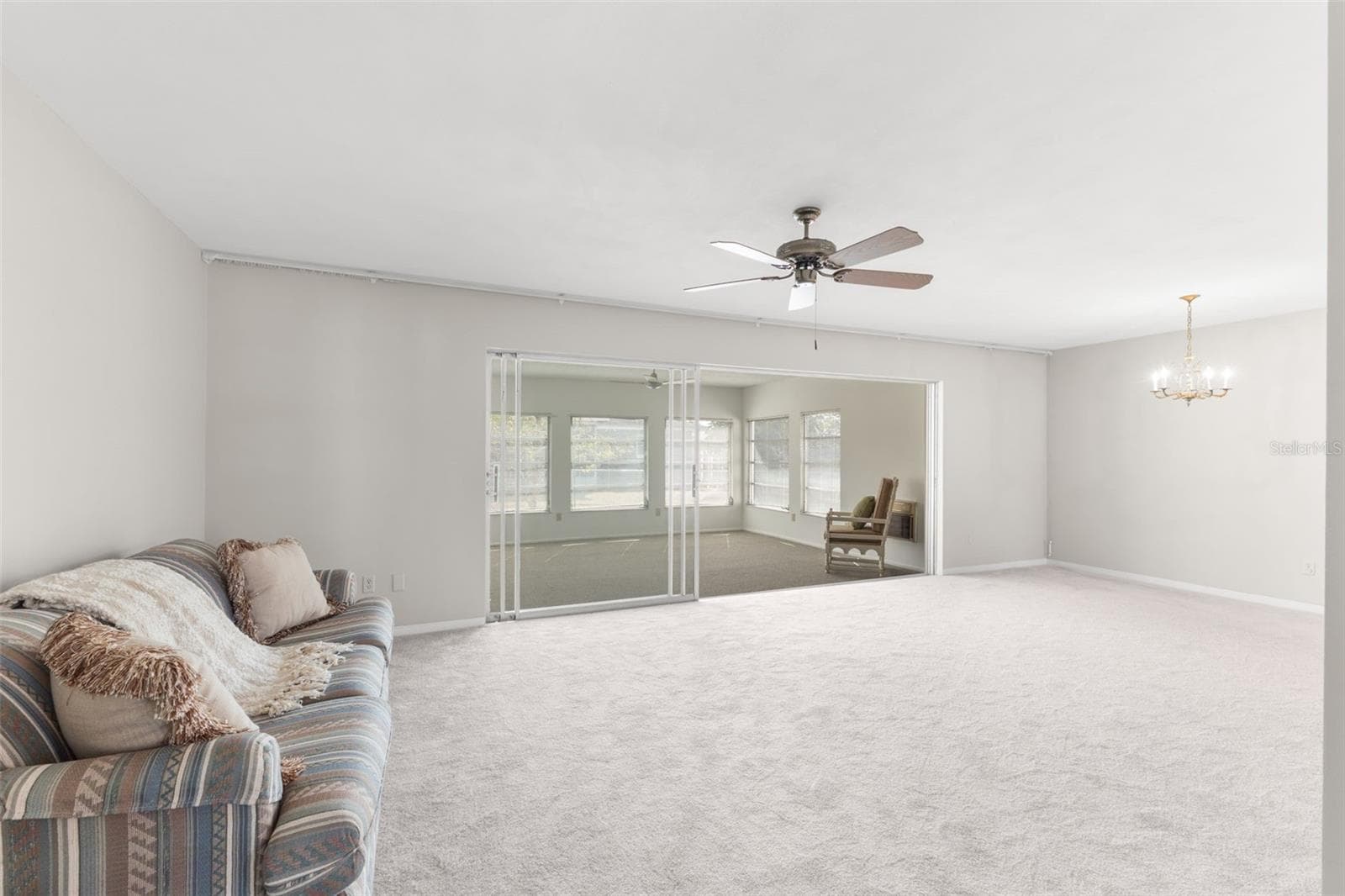 2019 High Ridge Dr photo 3