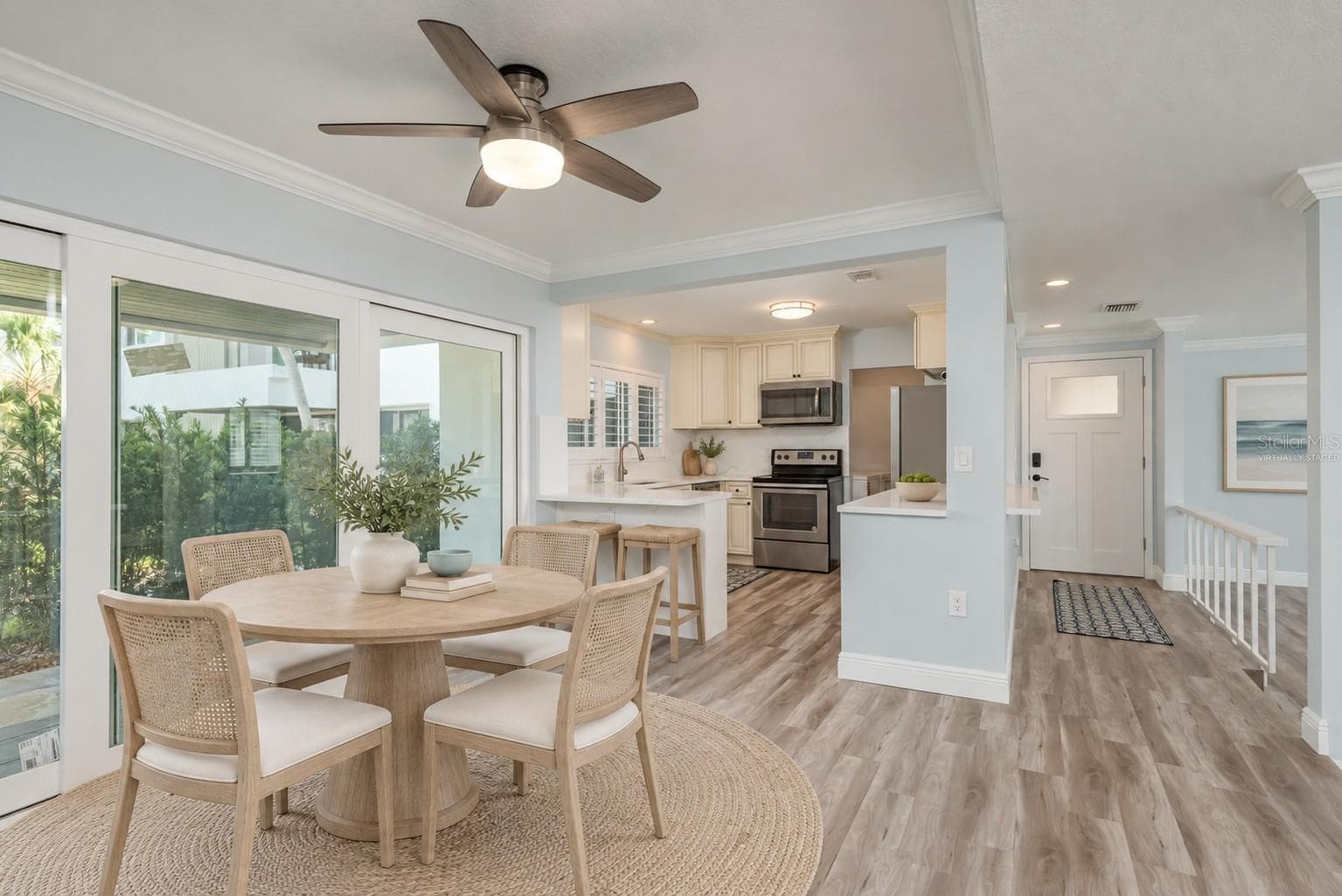 311 Island Way #101 photo 4