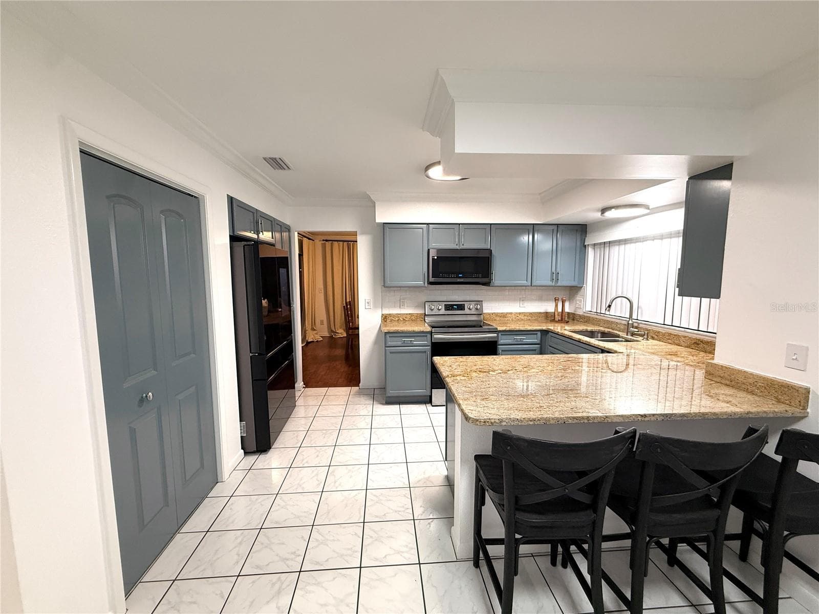 4717 Deerwalk Ave photo 5