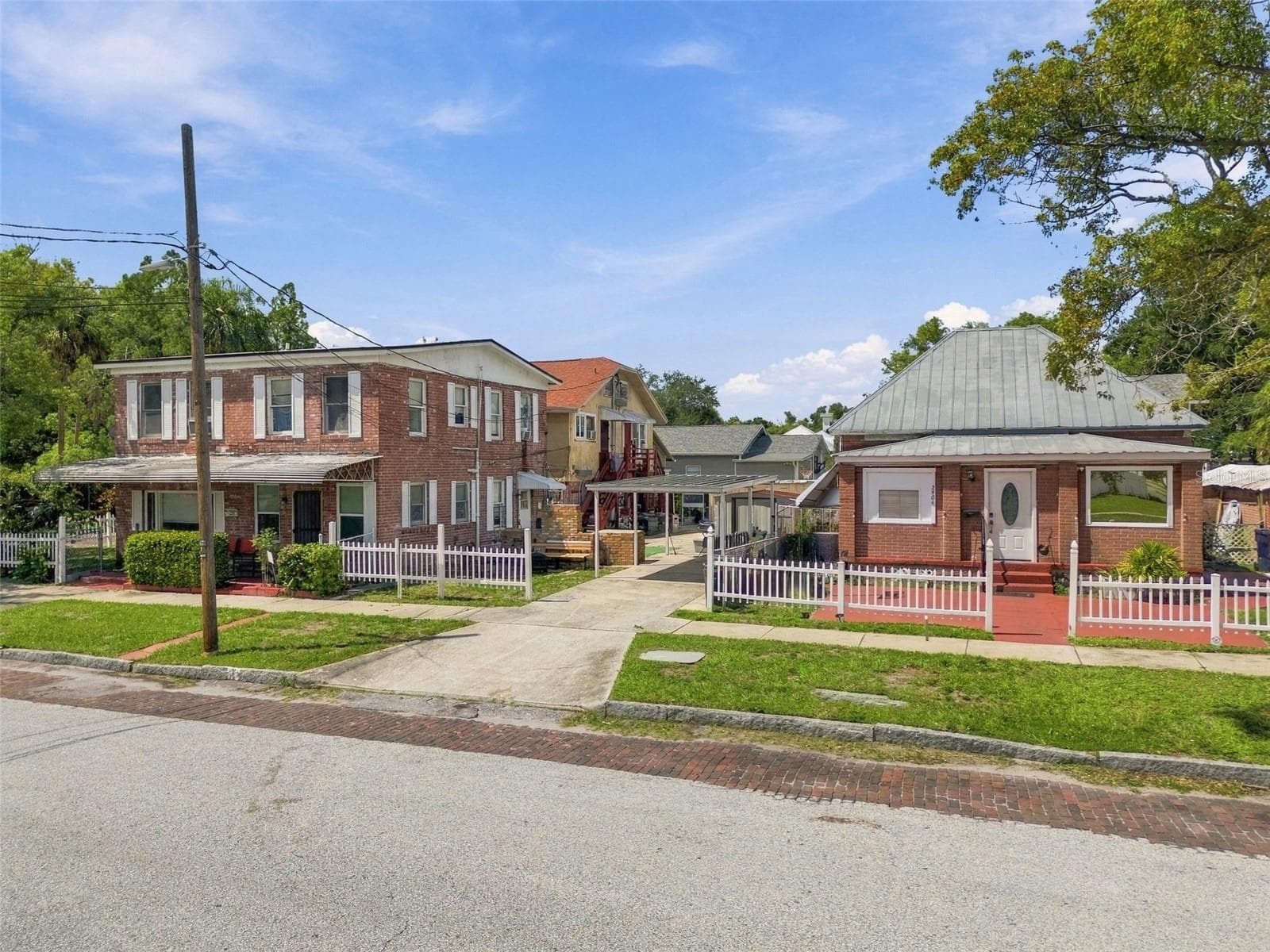 2402 N Highland Ave photo 5