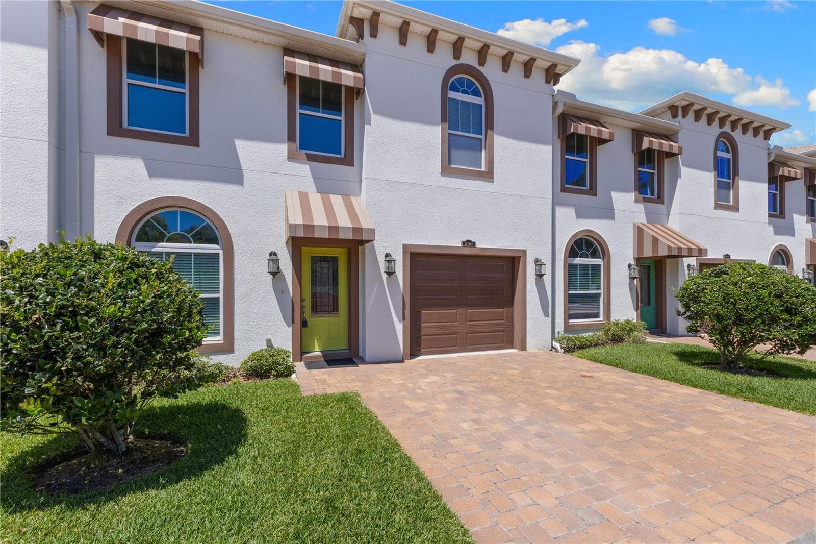 8702-8708 Kenyon View CT photo 3
