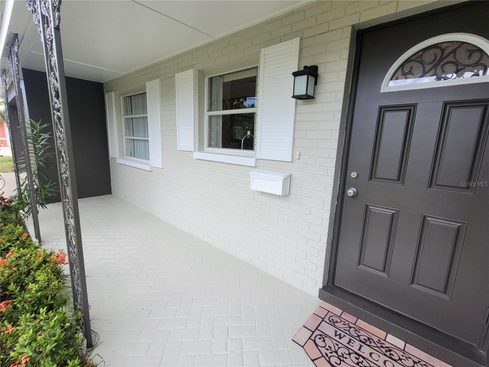 137 Midway Is photo 2