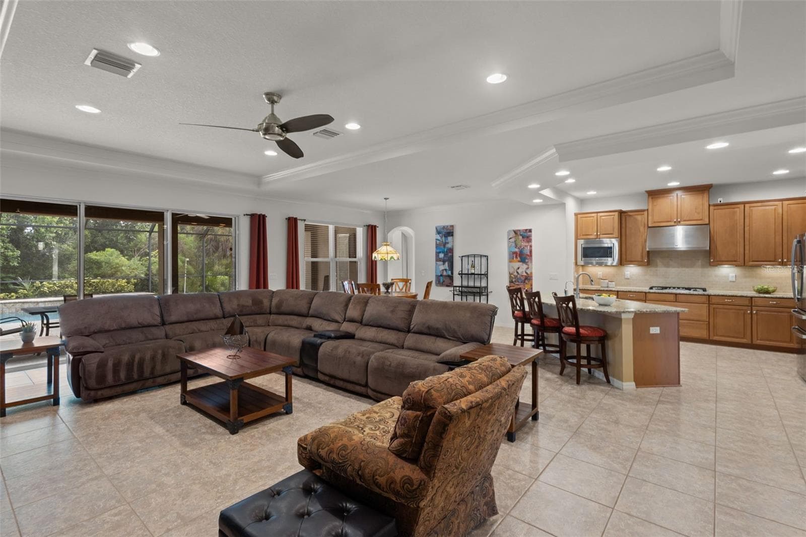 1584 Virginia Willow Dr photo 3