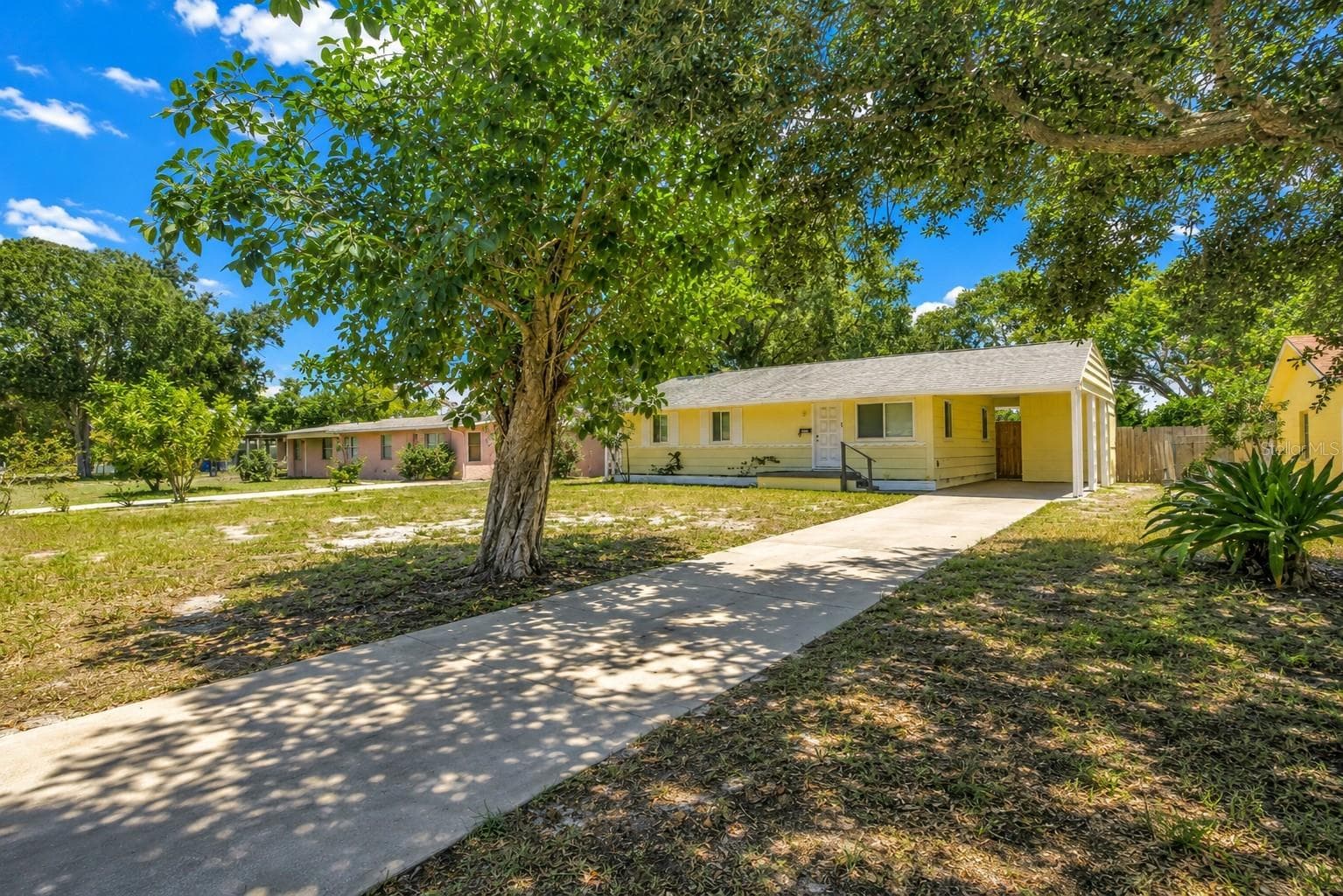 930 Alcazar Way S photo 5